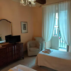 Giulia Apartment