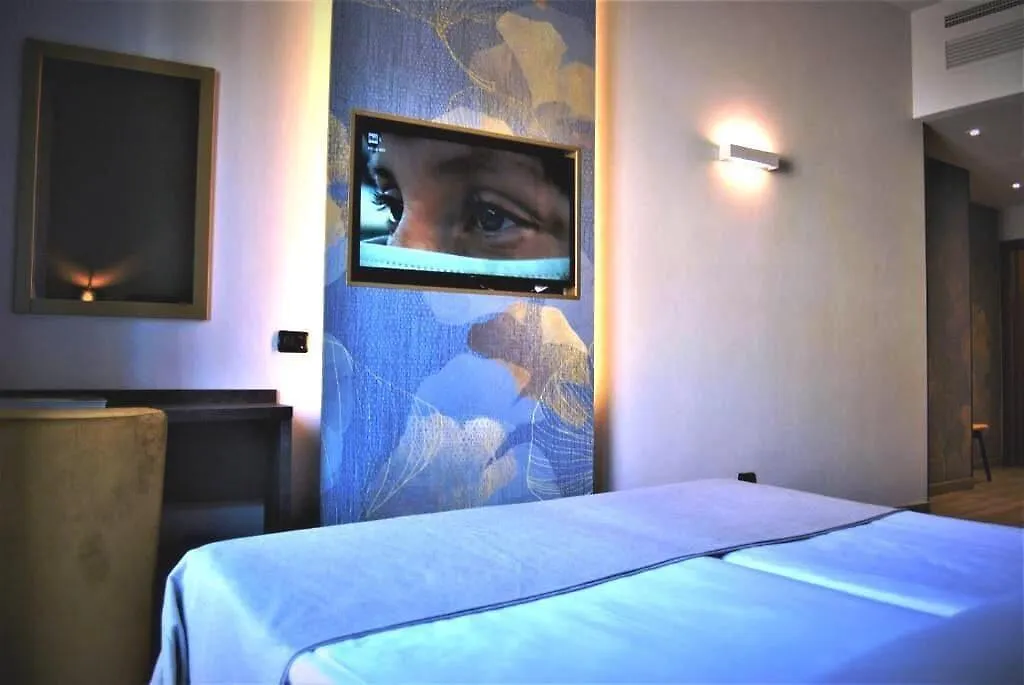 Mokinba Hotels King Milánó