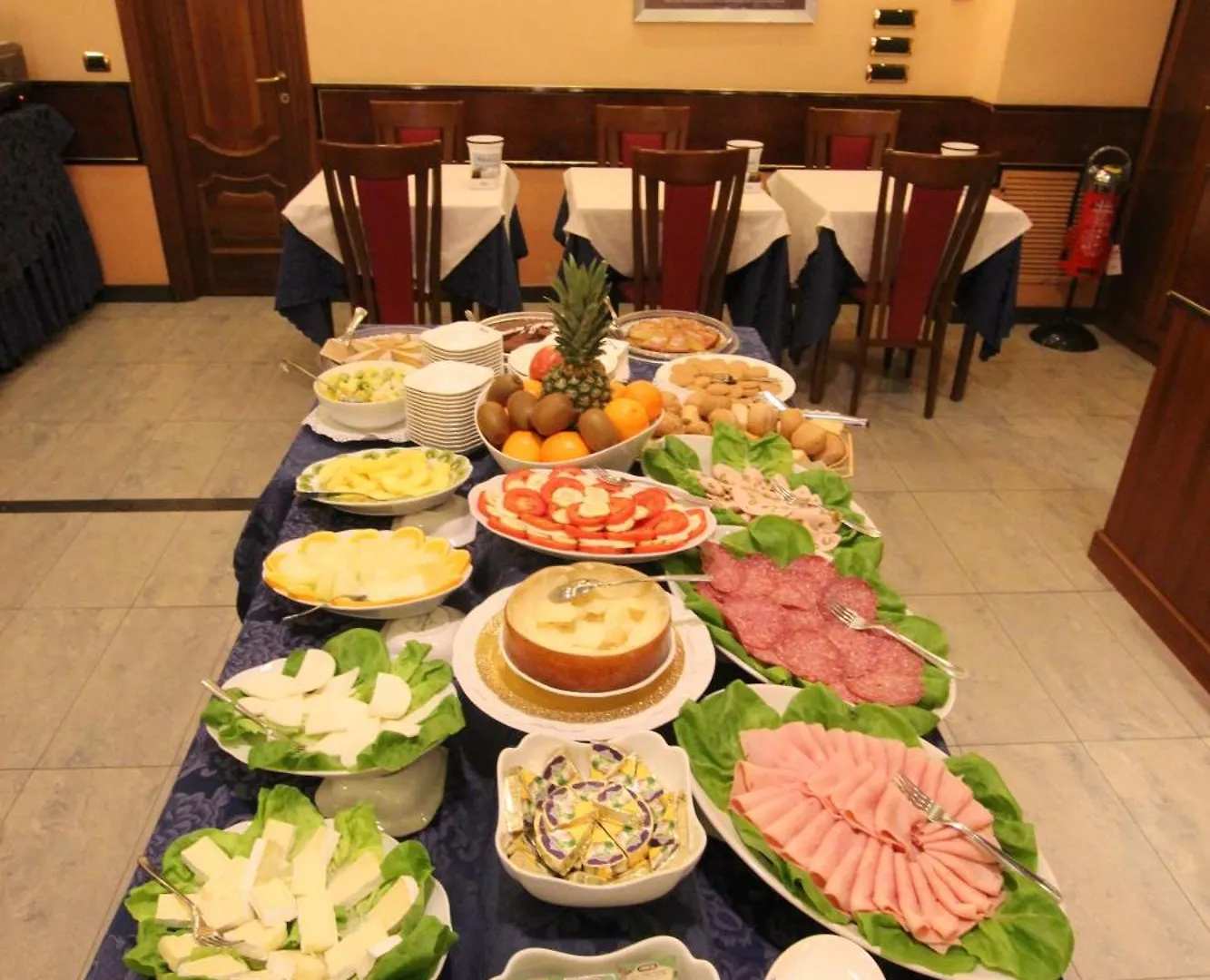 Mokinba Hotels King Milánó