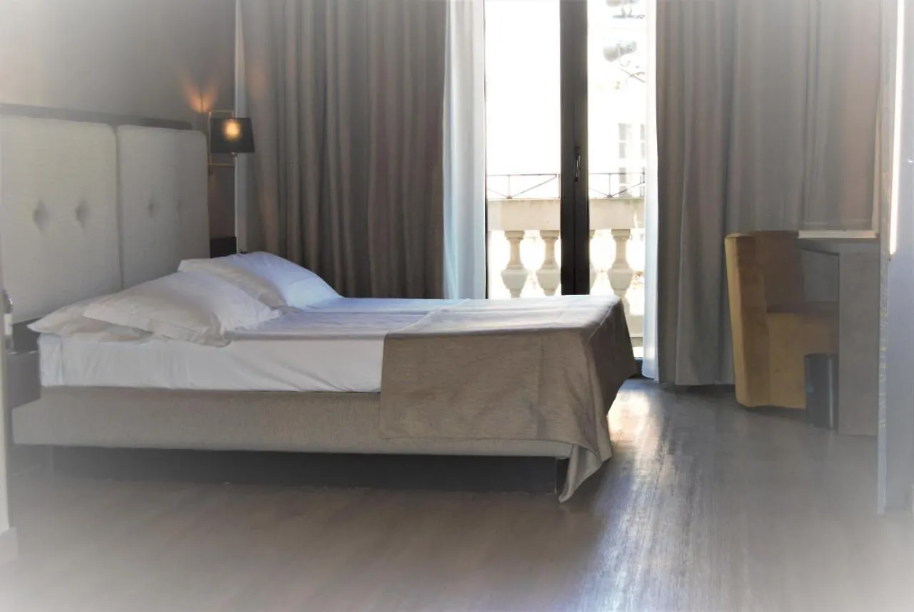 Mokinba Hotels King Milánó